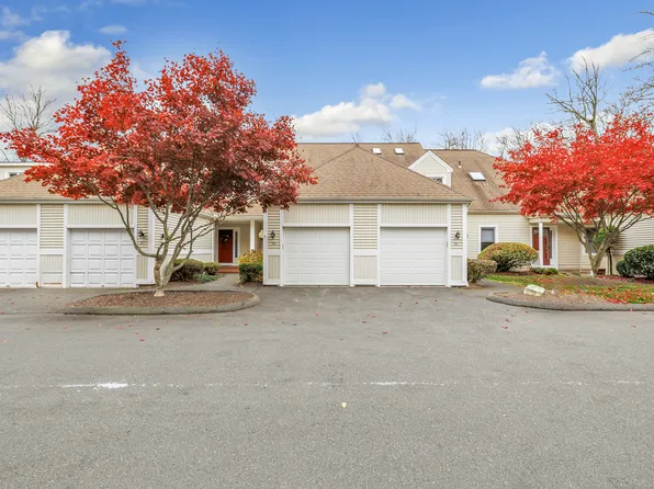 304 Summerfield Gardens #304, Shelton, CT 06484