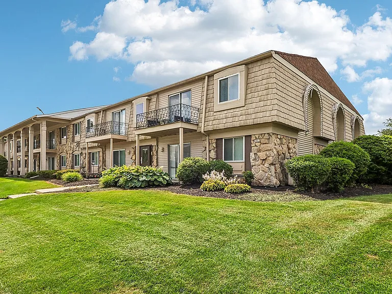 24-web-or-mls-353 Andover Dr Unit 1K-S1007-003