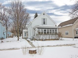 617 W Center St, Fostoria, OH 44830