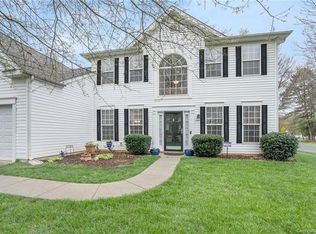 8902 Goldfields Dr, Charlotte, NC 28227