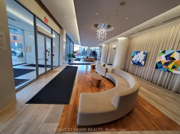 62 Forest Manor Rd, Toronto, ON