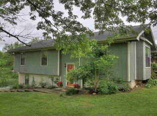 1459 River Breeze Dr, Sevierville, TN 37876