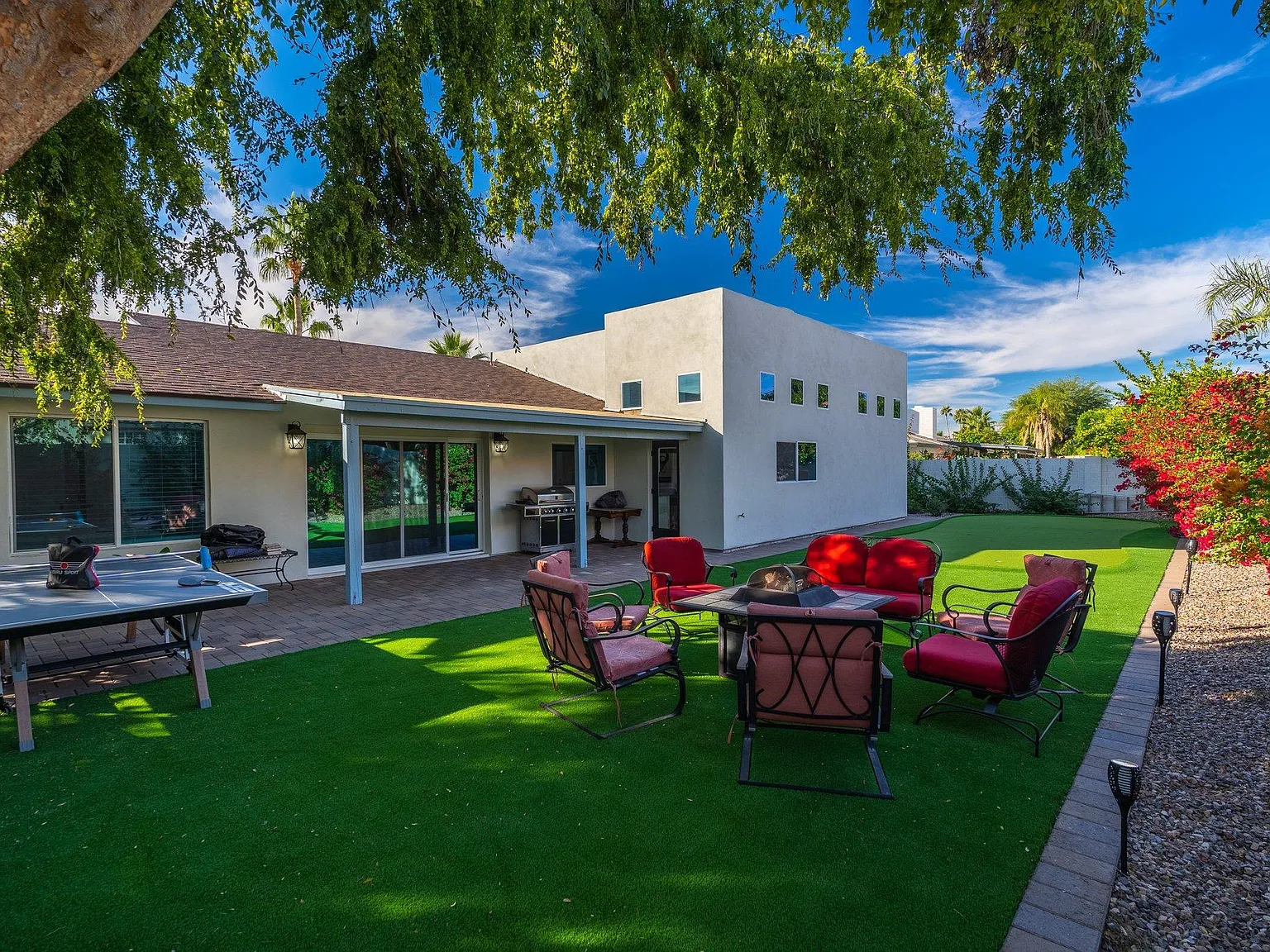 8946 E Gray Rd — Photo 2