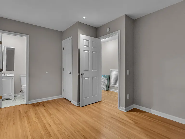 895 Greg Dr — Photo 49