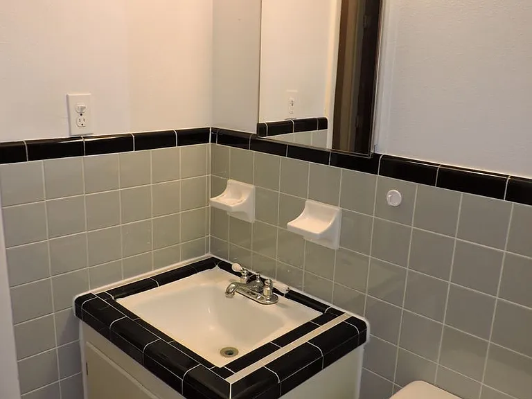 8220 Excelsior Dr — Photo 17