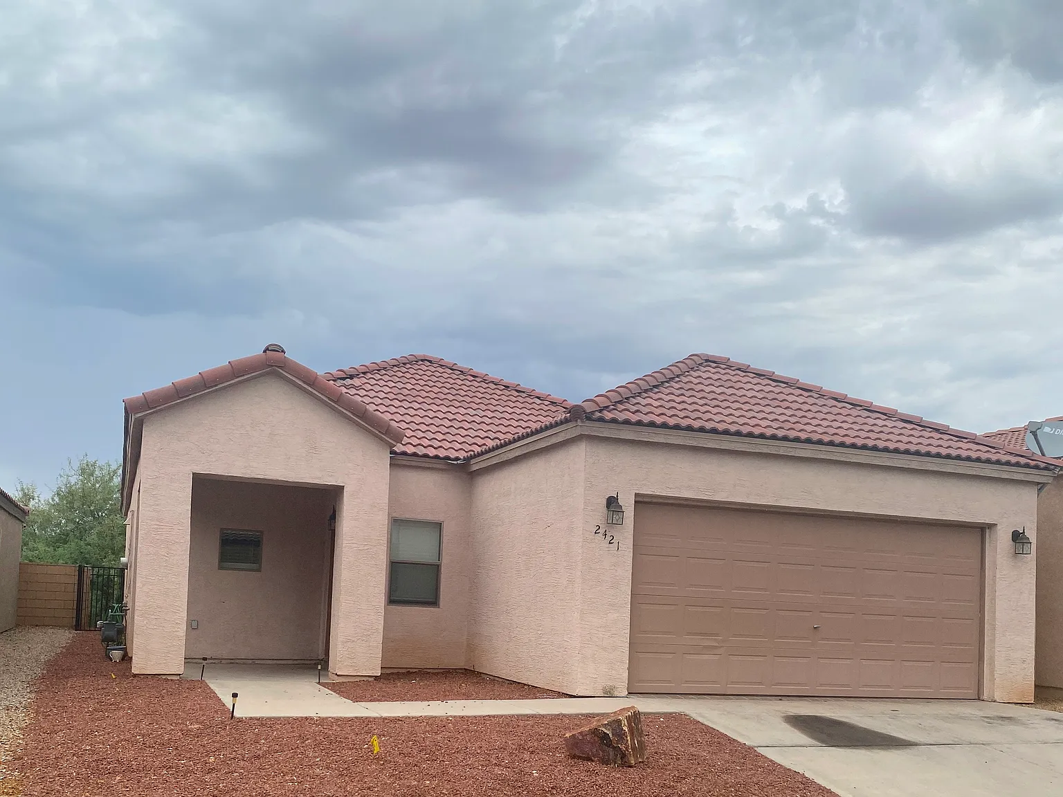 3 bed, 1352 sqft, $1,550 — Photo 1