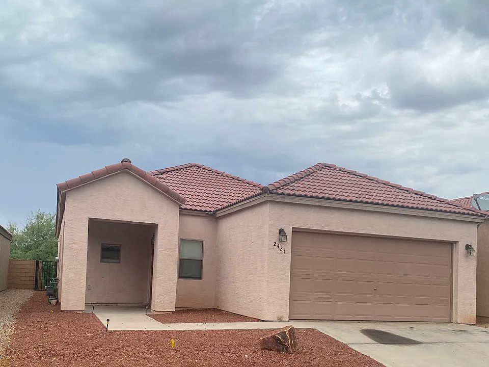 2421 Jasmine Dr