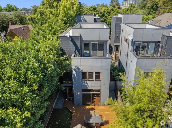 516 25th Avenue S, Seattle, WA 98144