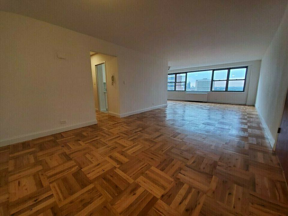 1st image of 12510 Queens Blvd APT 1423