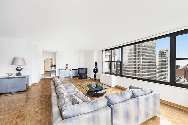 Sold by Stribling | media 2