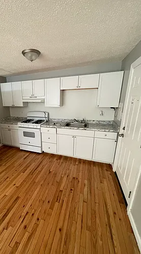 467 Allen St Photo 1