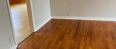 4th image of 2320 Halbert St