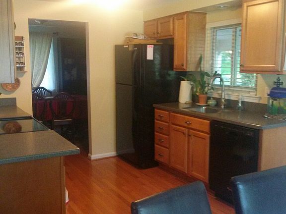 3rd image of 6514 Shipyard Pl