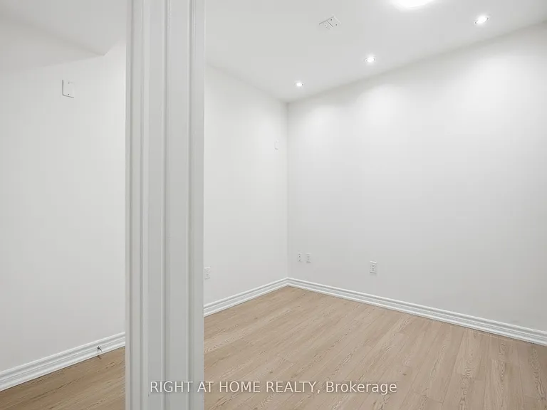 201 Donald Sim Ave #BASEMENT — Photo 20