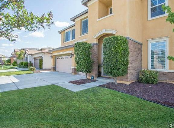 3rd image of 30400 Woodbury Cir