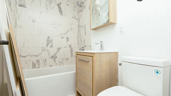 Rented by Nooklyn NYC LLC | media 35