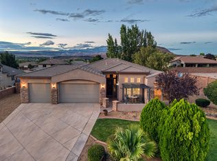 979 E Silver Falls Dr, Washington, UT 84780