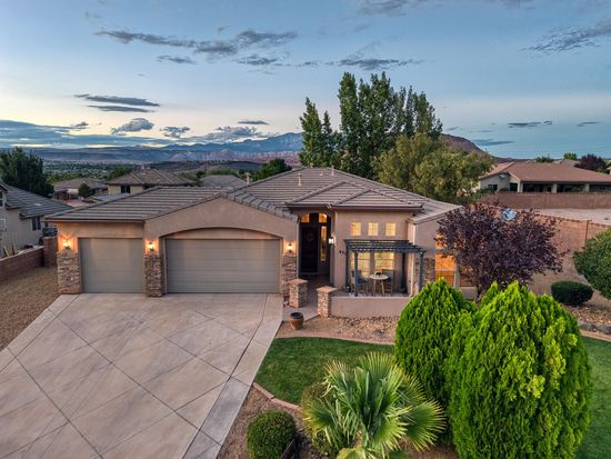 979 E Silver Falls Dr, Washington, UT 84780