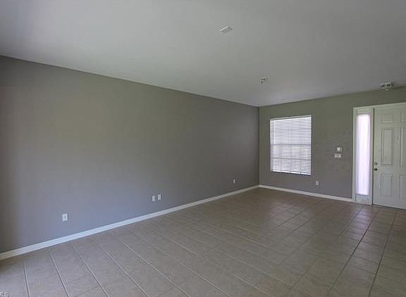 5th image of 15659 Summit Place Cir #327