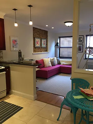 Rented by Yael Dunsky Real Estate | media 6