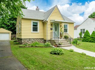 30 Donald Terrace, Waterbury, CT 06705