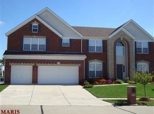 456 Olde Court Rd, Saint Charles, MO 63303