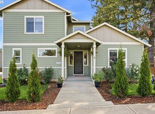 1714 SW Pleasant View Dr, Gresham, OR 97080