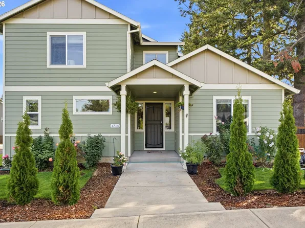 1714 SW Pleasant View Dr, Gresham, OR 97080