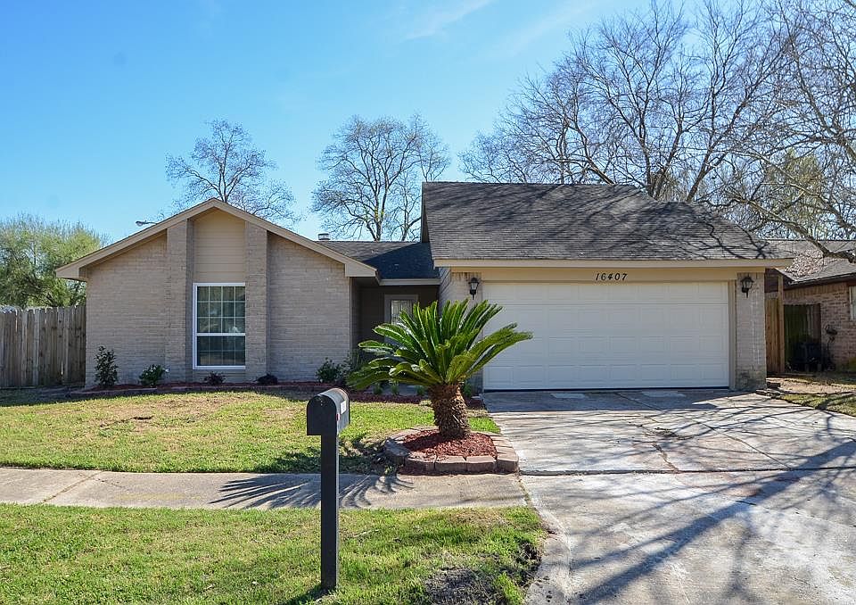 2nd image of 16407 Espinosa Dr