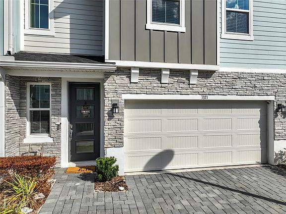 2nd image of 1371 Captiva Cv