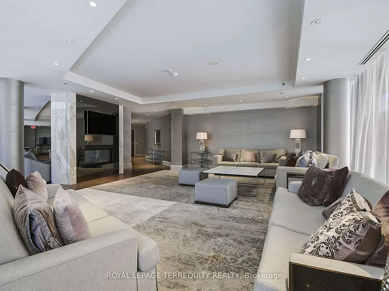 88 Davenport Rd #1704 — Photo 39