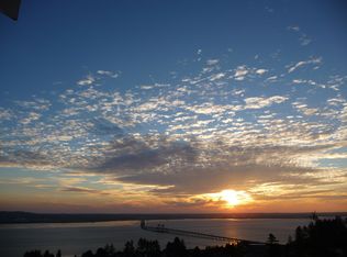 W Lexington, Astoria, OR 97103