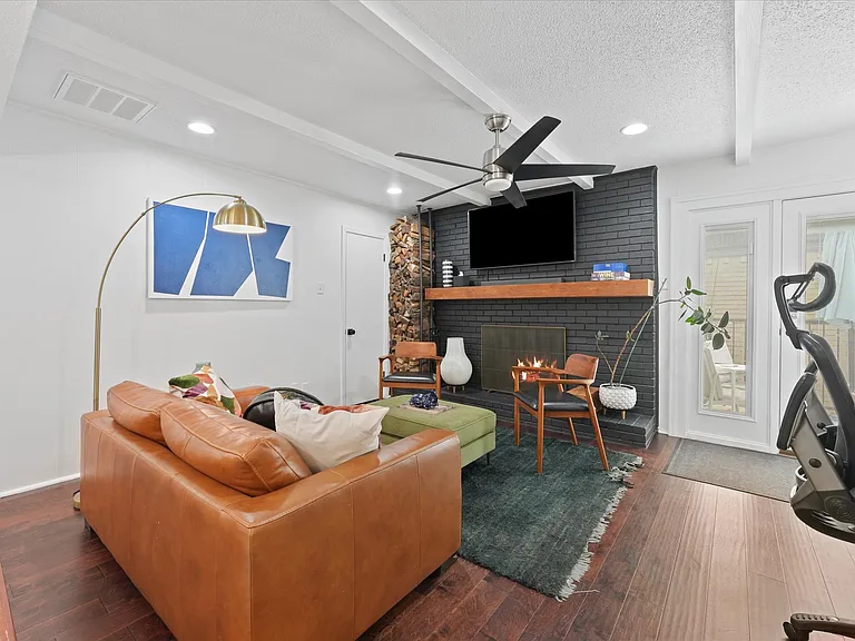 4820 Amesbury Dr #230 — Photo 11