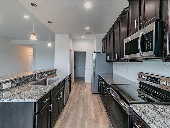 2nd image of 13604 Marilyn Ct