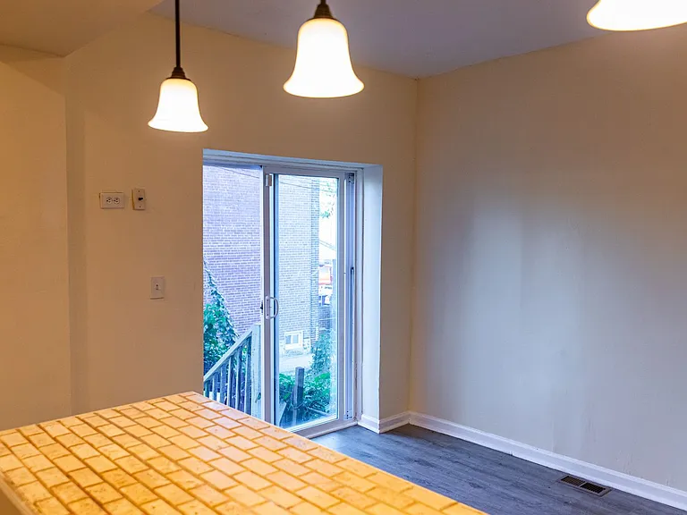 505 Denison St — Photo 21