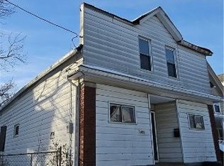 7432 Ottawa Rd, Cleveland, OH 44105