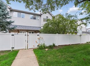 441 Park Ridge Ln Unit G, Aurora, IL 60504