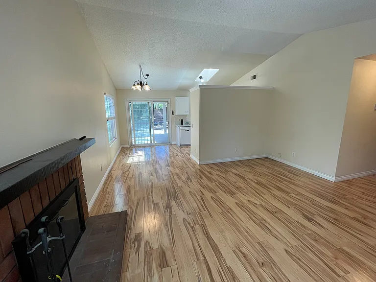 12697 Saffron Ct — Photo 7