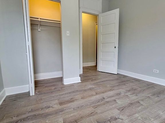 5th image of 5018-20 S Blackstone Ave #304