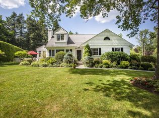6 Evergreen Ln, Chappaqua, NY 10514