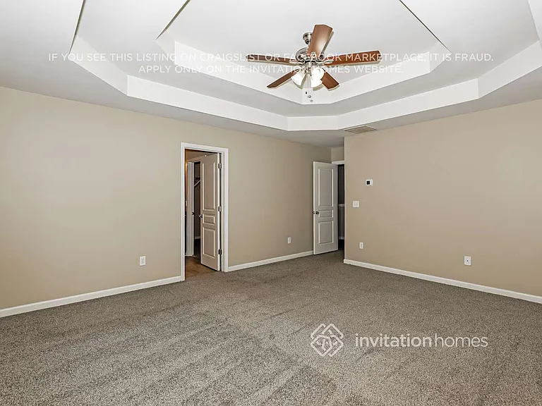 128 Revolutionary Dr — Photo 9