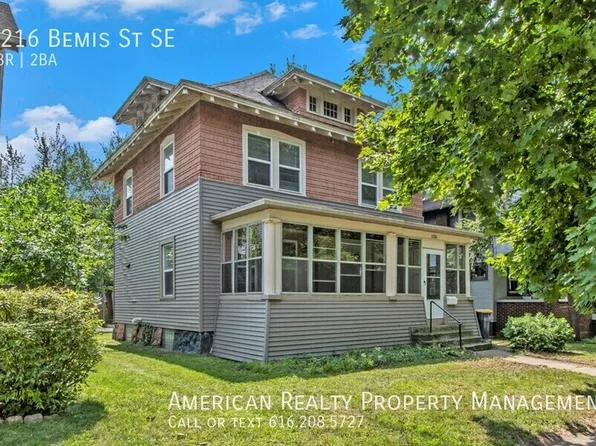 1216 Bemis St SE, Grand Rapids, MI 49506