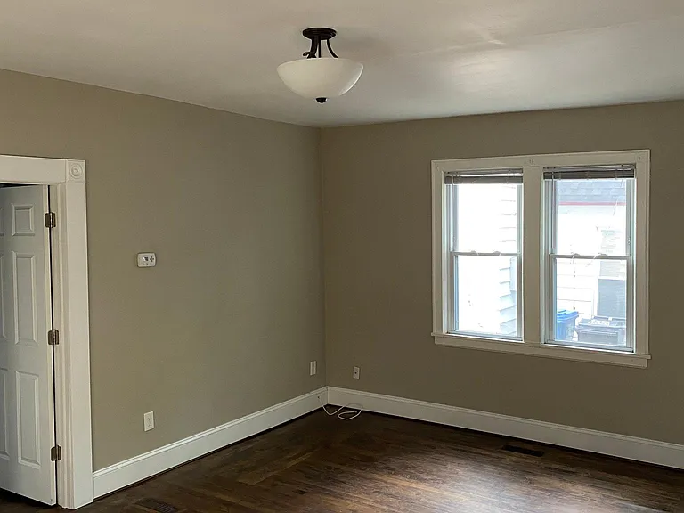 1517 2nd St NE #1 — Photo 5
