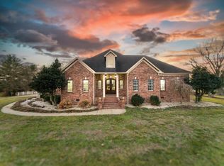 600 Knob Creek Rd, Wartrace, TN 37183