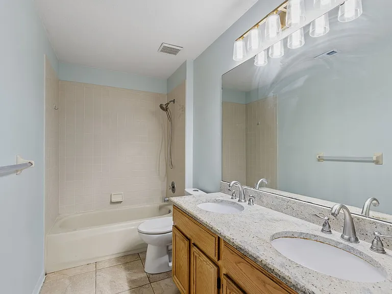 8026 Waldorf Ct — Photo 15