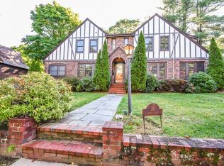 10 Larch Rd, Newton, MA 02468