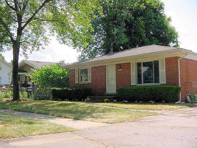 1st image of 21711 Purdue Ave