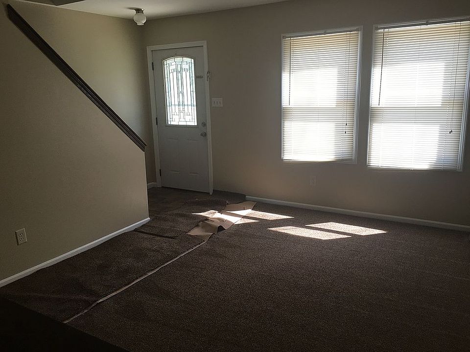 1st image of 1332 W Chestnut Ave