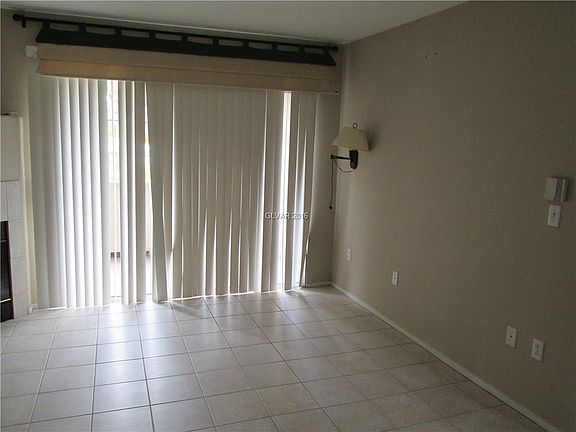 5th image of 5710 E Tropicana Ave Unit 1016