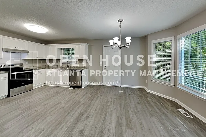 339 Abbington Ln — Photo 6